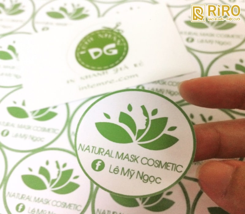 Decal bằng nhựa sữa