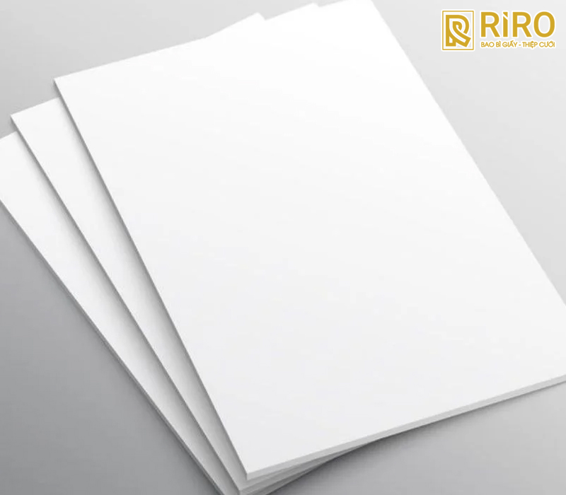 Giấy Kraft trắng (tẩy màu)