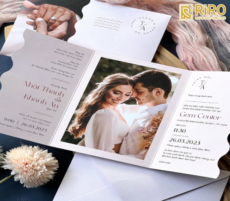 Quy trình đặt in thiệp cưới thiết kế riêng tại TPHCM