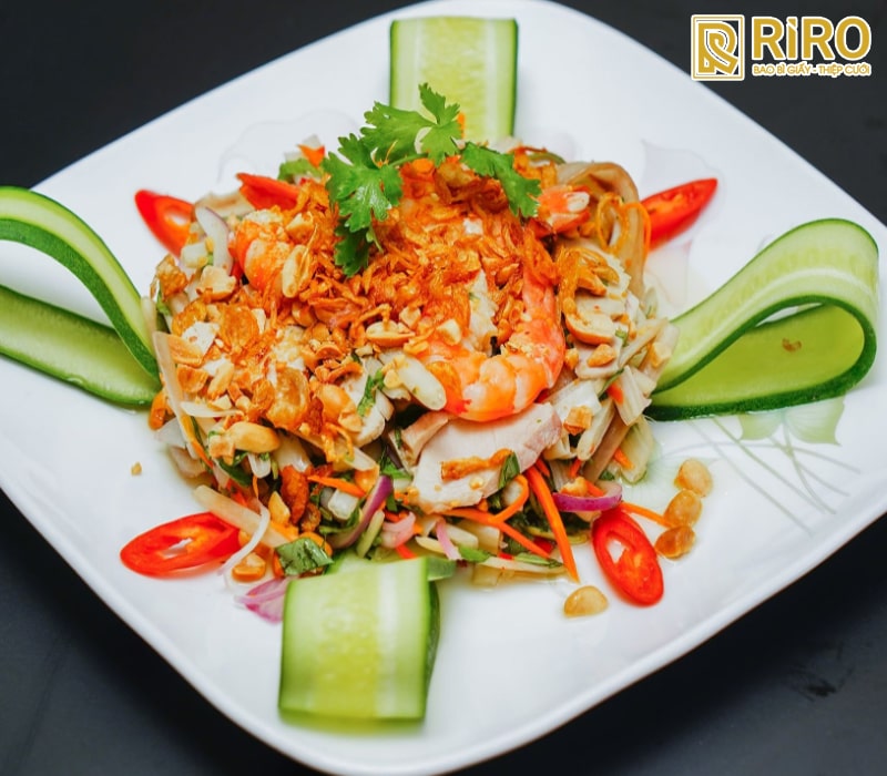Gỏi ngó sen tôm thịt (hoặc gỏi gà xé phay)